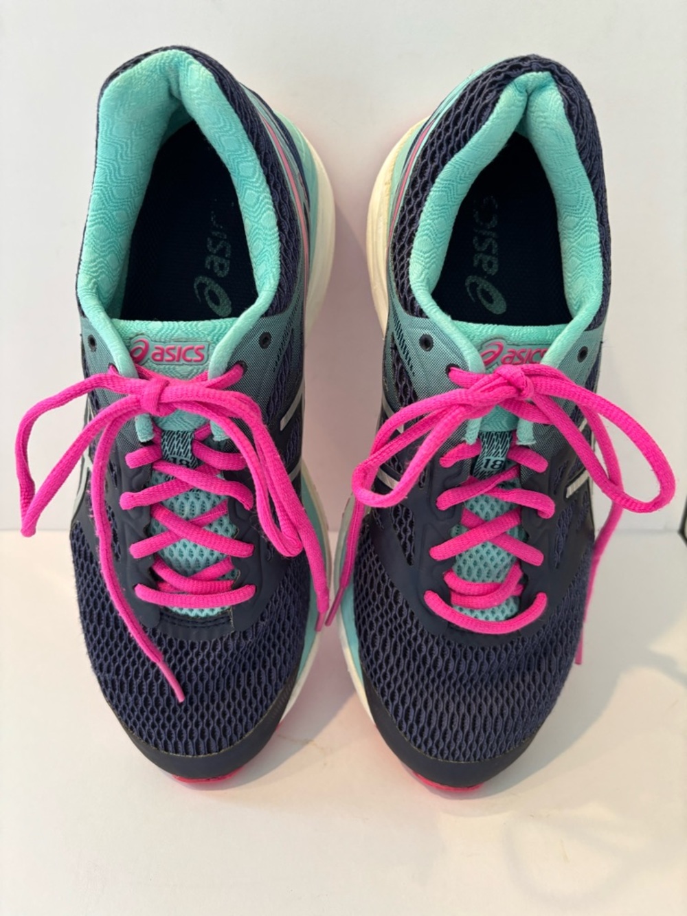 ASICS Women's Navy and Aqua Gel-Cumulus 18 Running Shoes with Pink Accents Sz 8